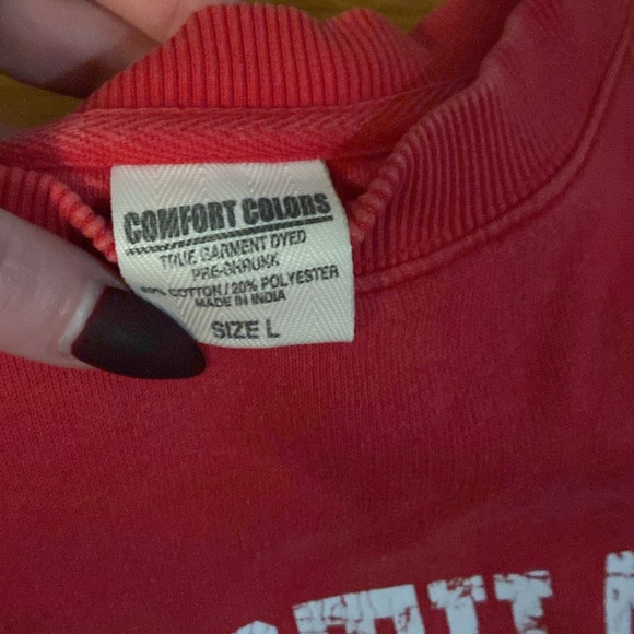 Cozy Martha’s Vineyard Sweatshirt - Picture 4 of 5